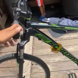 Meet your Posher, Zahnier